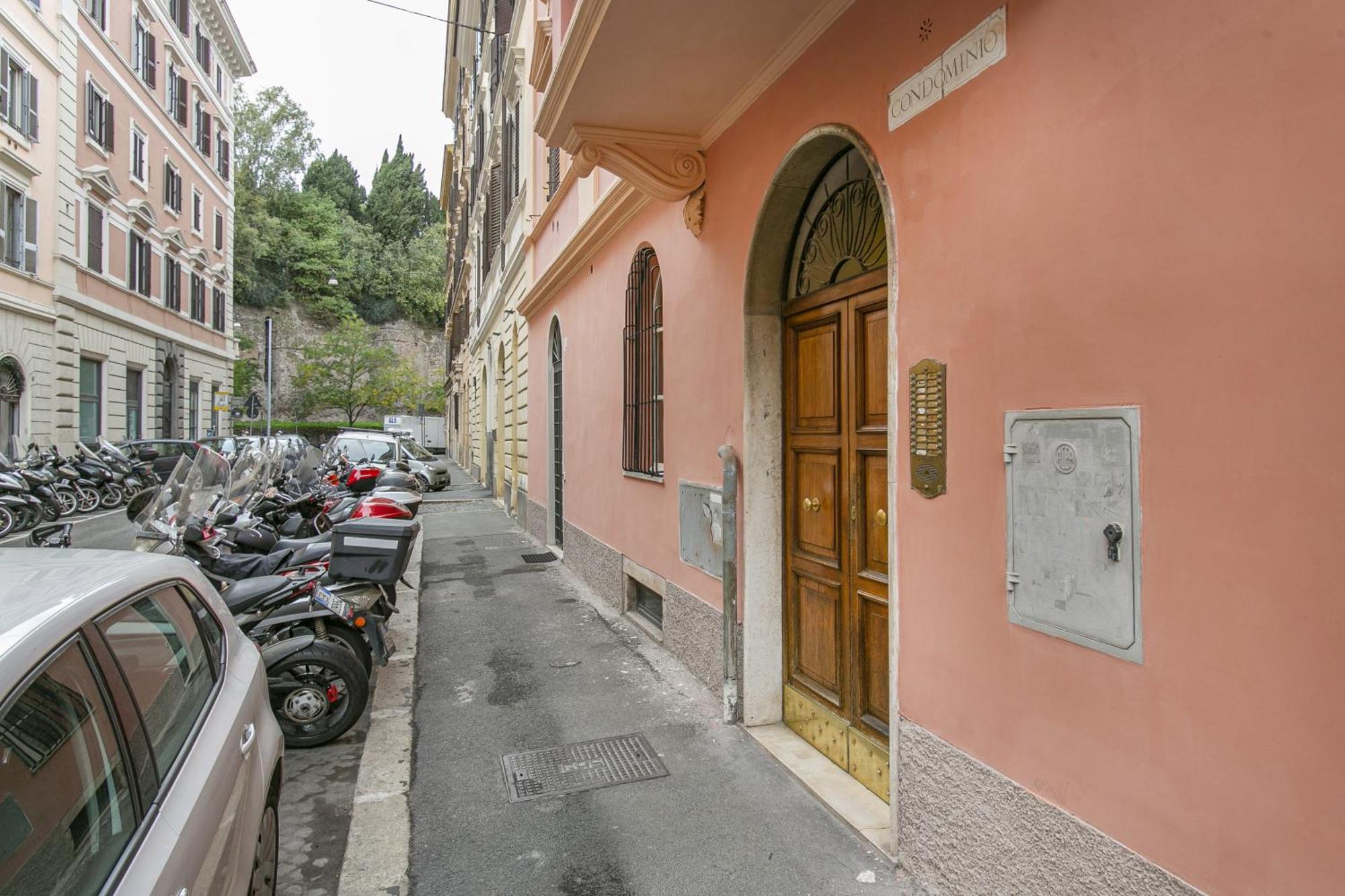 Wwb Colosseo Rzym Zewnętrze zdjęcie